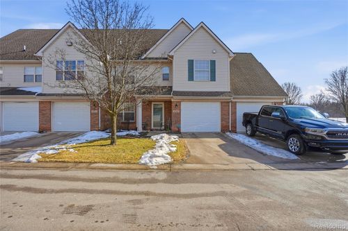 42802 Patty Ln, Van Buren Twp, MI, 48111-5423 | Card Image