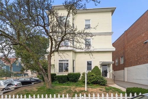 apt-1a-11 Adams St, Watertown, MA, 02472-4171 | Card Image