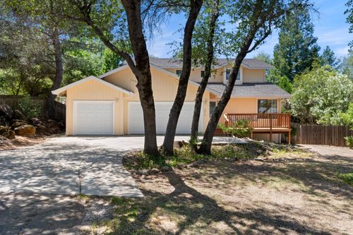 2816 Hillcrest Dr, Cameron Park, CA, 95682-9283 | Card Image