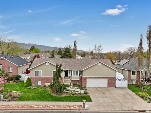 147 W 925 N, Centerville, UT, 84014-1408 | Card Image