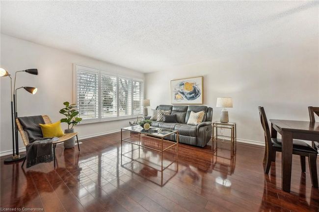 62 Guildwood Dr, House other with 2 bedrooms, 1 bathrooms and 3 parking in Hamilton ON | Image 5