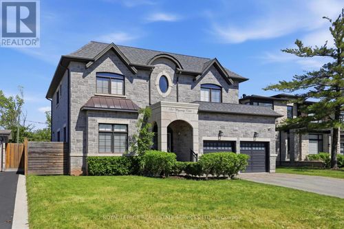 584 Weynway Crt, Oakville, ON, L6L4G7 | Card Image