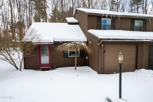 13 Glenbrook Dr, Clifton Park, NY, 12065-1908 | Card Image