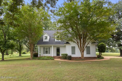 875 Robinson Rd, Canton, MS, 39046-4877 | Card Image