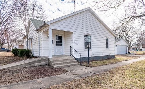 804 S Washington St, Sullivan, IL, 61951-2250 | Card Image