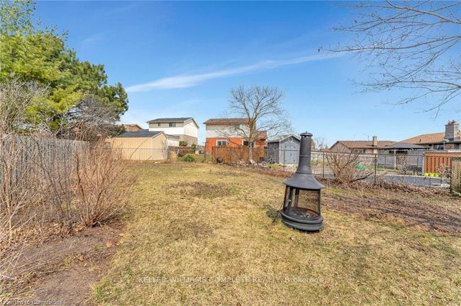 16 Settlers Dr, House other with 3 bedrooms, 2 bathrooms and 4 parking in Kitchener ON | Image 30