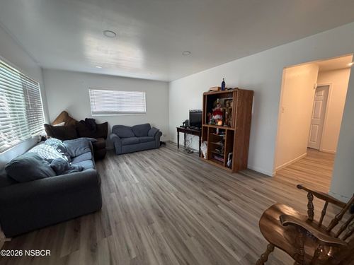 205 W Taft St, Santa Maria, CA, 93458-1333 | Card Image