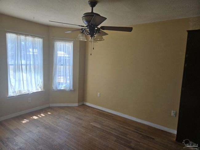 3285 Fairview Ave, House other with 4 bedrooms, 2 bathrooms and 4 parking in Crestview FL | Image 7