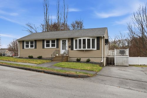 24 Clark St, Salem, MA, 01970-1737 | Card Image