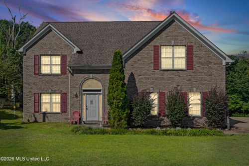 125 Blue Lake Dr, Lake Cormorant, MS, 38641-9472 | Card Image