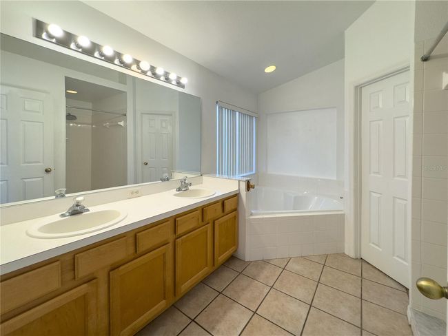 212 Casterton Cir, House other with 4 bedrooms, 3 bathrooms and null parking in DAVENPORT FL | Image 14