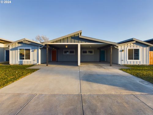 276 Merrick Ave, Umatilla, OR, 97882-2037 | Card Image