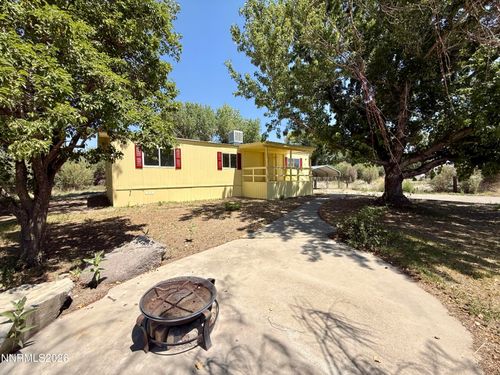 12 Rio Vista Dr, Yerington, NV, 89447-2124 | Card Image