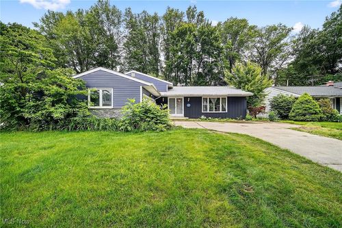 341 Michigan Ave, Elyria, OH, 44035-7137 | Card Image