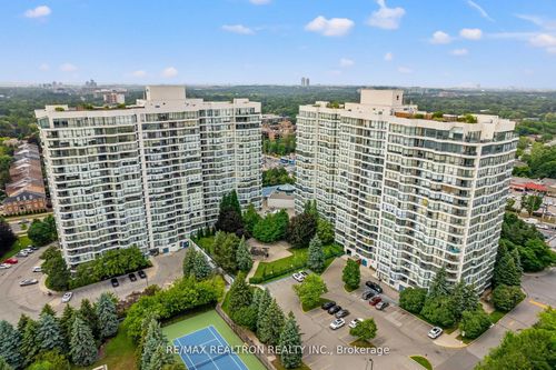 210-7300 Yonge St, Thornhill, ON, L4J7Y5 | Card Image