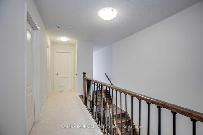 423 George Ryan Ave, House attached with 3 bedrooms, 3 bathrooms and 1 parking in Oakville ON | Image 16
