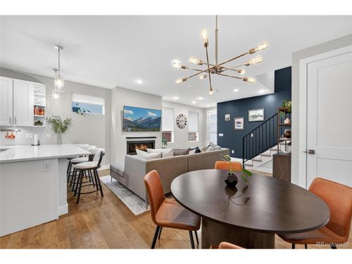 1332 Zenobia St, Denver, CO, 80204-1038 | Card Image