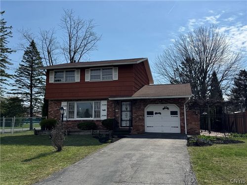 128 Washburn Dr, East Syracuse, NY, 13057-1632 | Card Image