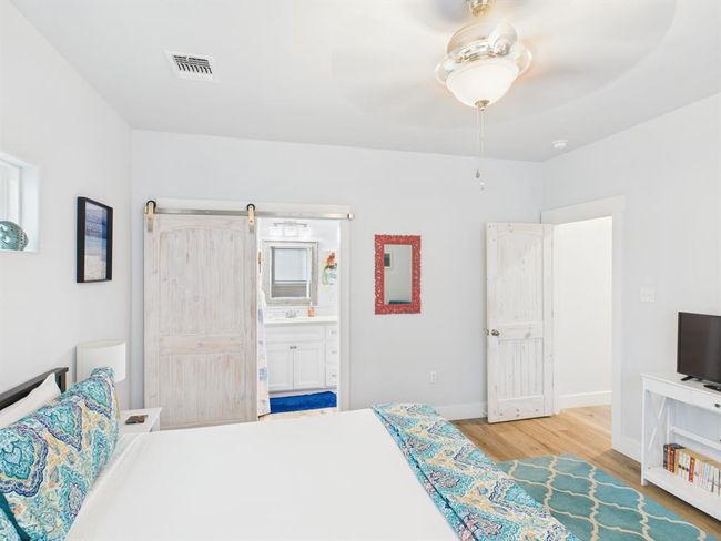2403 S Bronte St, House other with 3 bedrooms, 2 bathrooms and 3 parking in Rockport TX | Image 18