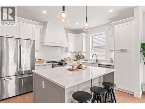 101-2459 Bradley Dr, Armstrong, BC, V4Y0Y4 | Card Image