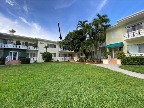 apt-10-9281 W Bay Harbor Dr, Bay Harbor Islands, FL, 33154-2735 | Card Image