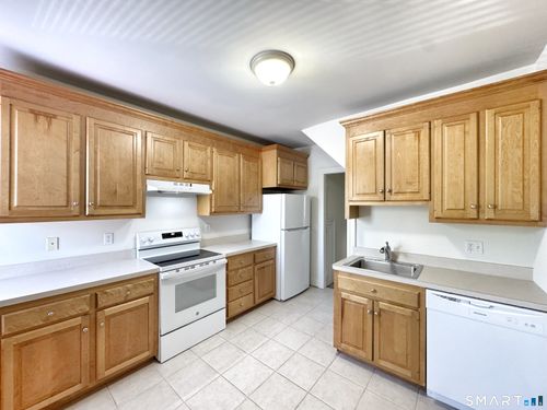 8-15 Park St, Norwalk, CT, 06851-4800 | Card Image