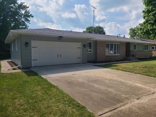 1632 10th St, Manson, IA, 50563 | Card Image