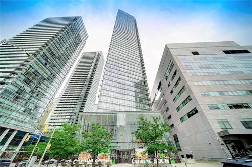 4506-832 Bay St, Toronto, ON, M5S1Z6 | Card Image