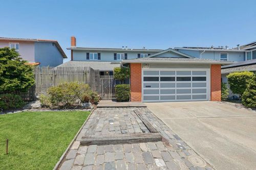 2204 Delvin Way, South San Francisco, CA, 94080-5503 | Card Image