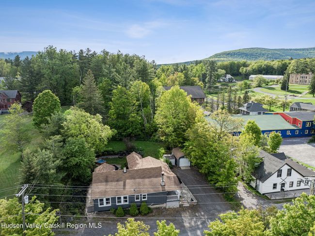 18 Railroad Ave, House other with 5 bedrooms, 2 bathrooms and null parking in Tannersville NY | Image 47