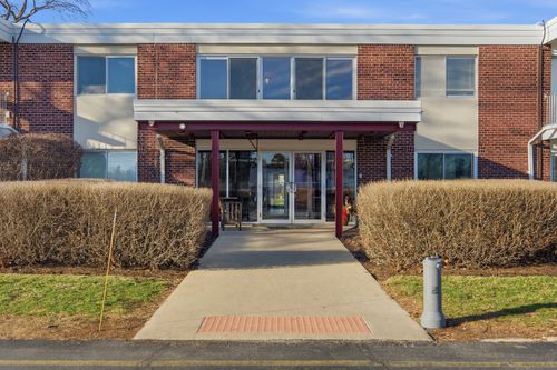 28b-100 Deborah Ln, Wheeling, IL, 60090-3061 | Card Image