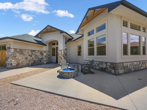 2169 Peregrine Ct, Grand Junction, CO, 81507-8795 | Card Image