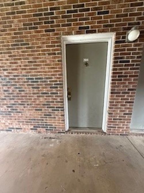 unit-204-220 Elm St, Clemson, SC, 29631-2890 | Card Image