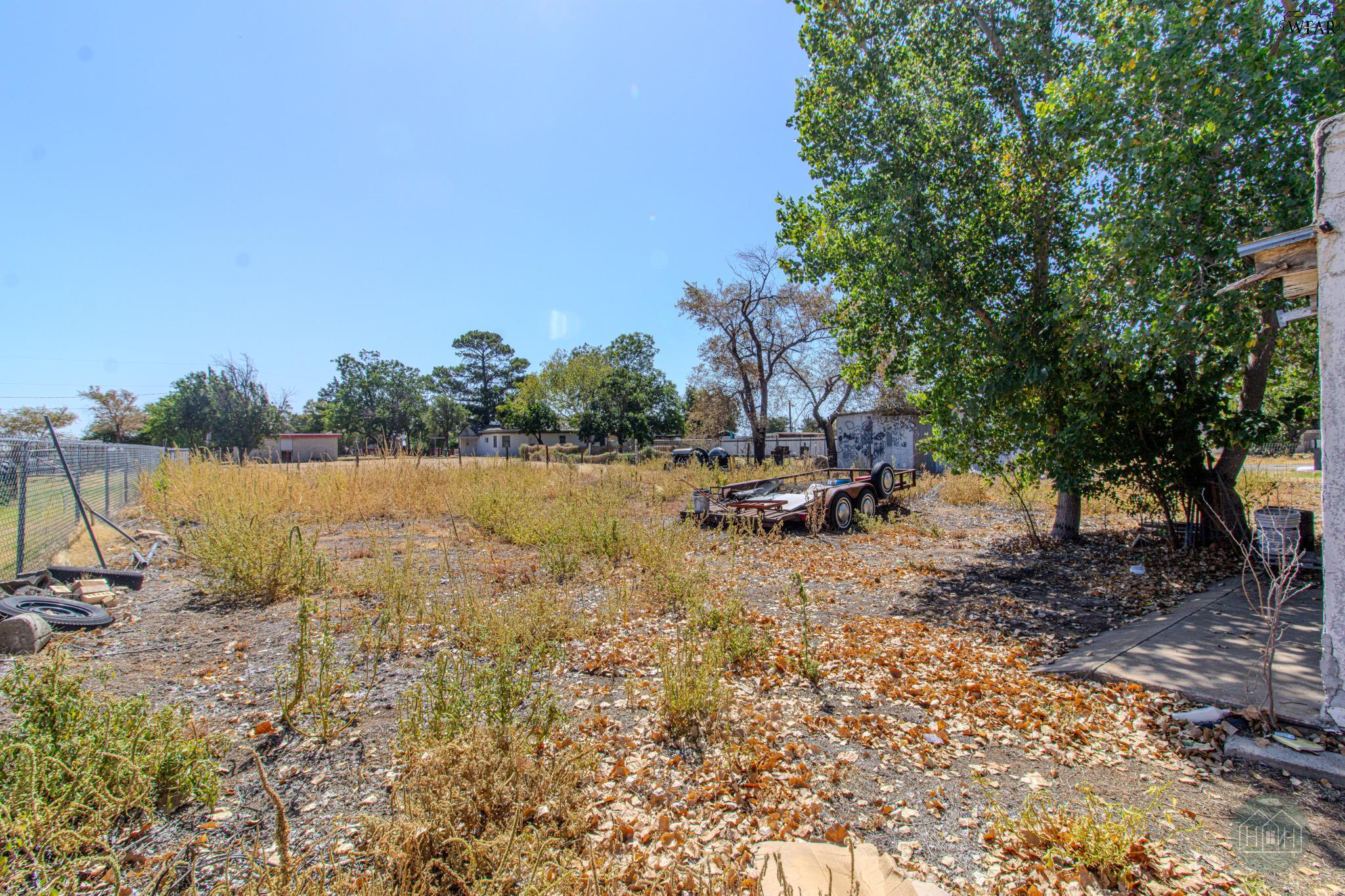 Commercial Sale in Vernon 5
