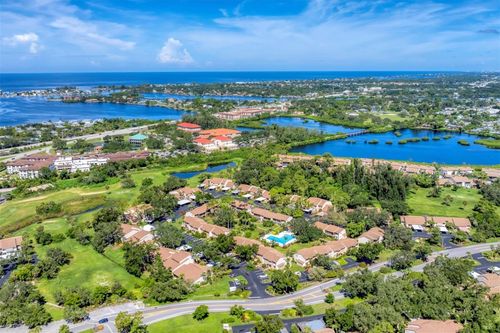96-667 Bird Bay Cir, VENICE, FL, 34285-8012 | Card Image