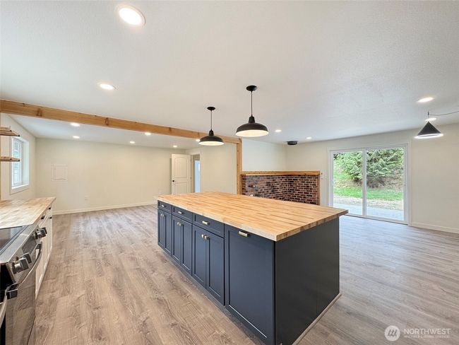 1350 Township Line Rd, House other with 3 bedrooms, 2 bathrooms and 2 parking in Port Angeles WA | Image 9