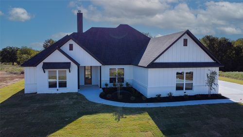 216 Stuart St, Paradise, TX, 76073-3417 | Card Image