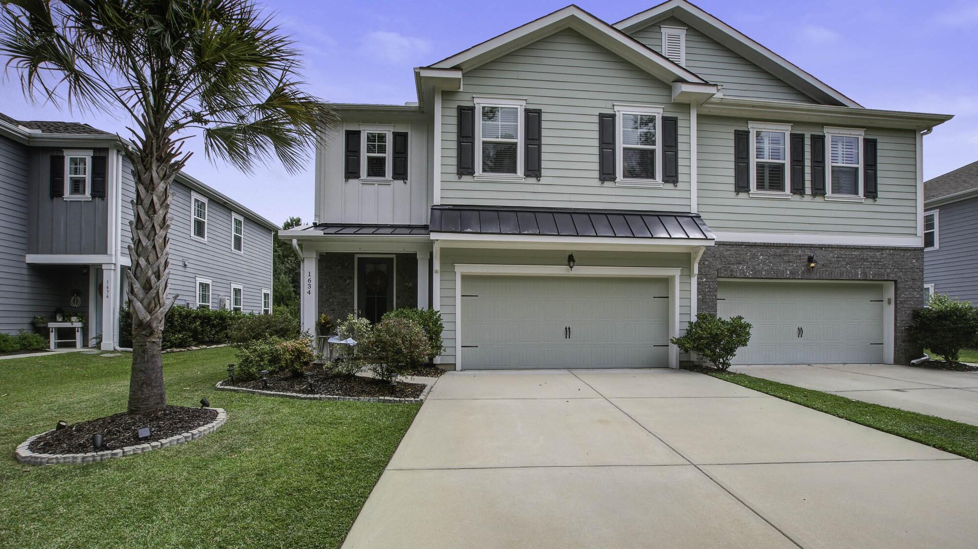 1634 Mermentau Street, For Sale in Mount Pleasant Zoocasa