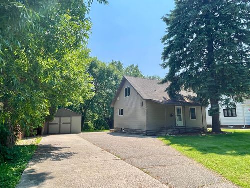 608 2nd St S, Cold Spring, MN, 56320-2330 | Card Image
