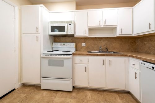 402-6061 N Falls Circle Dr, Lauderhill, FL, 33319-6830 | Card Image