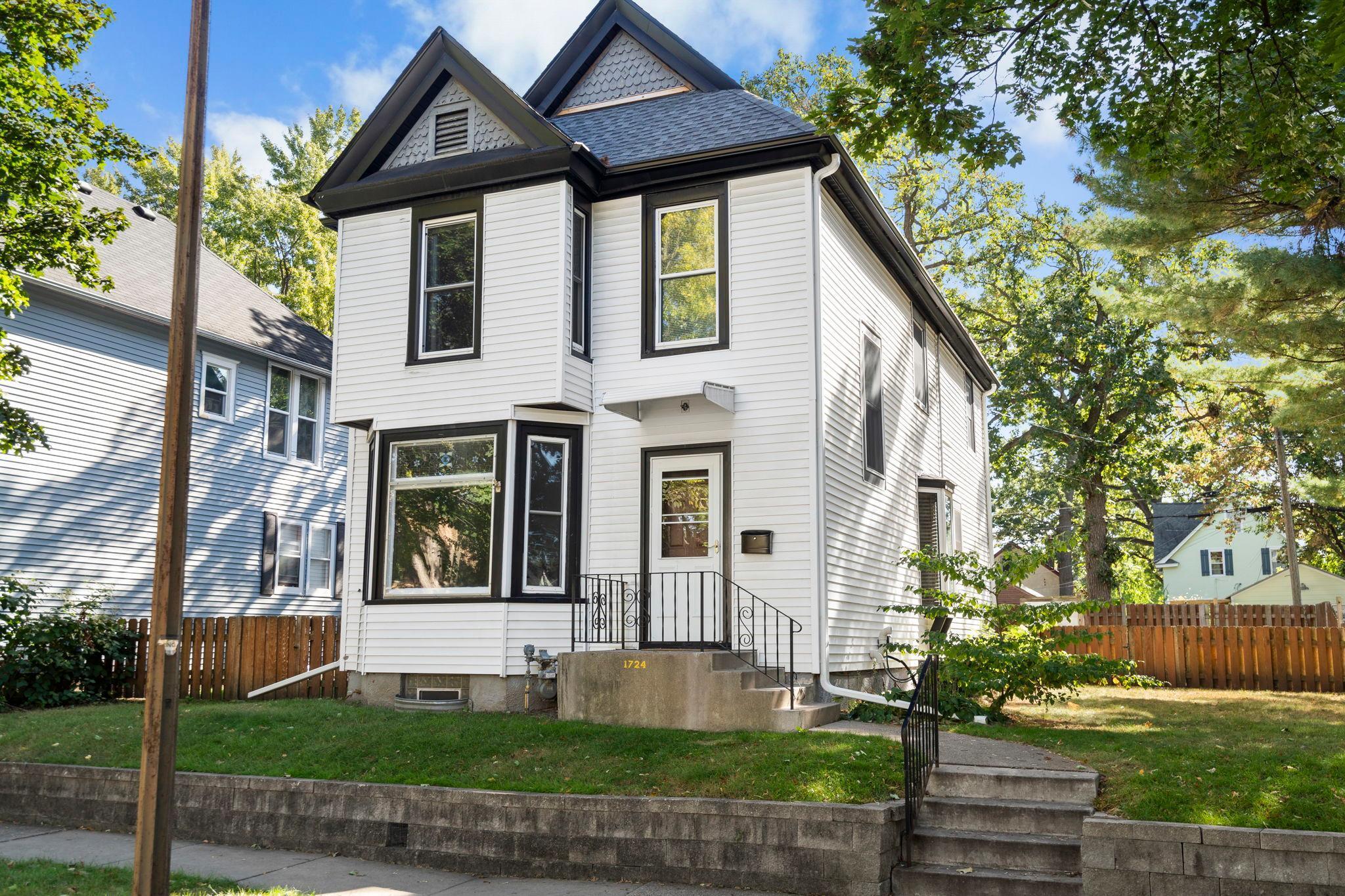 Van Buren Ave, Saint Paul, MN 55104