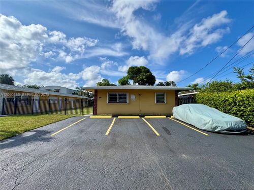 1723 Sw 21st St, Fort Lauderdale, FL, 33315-1830 | Card Image