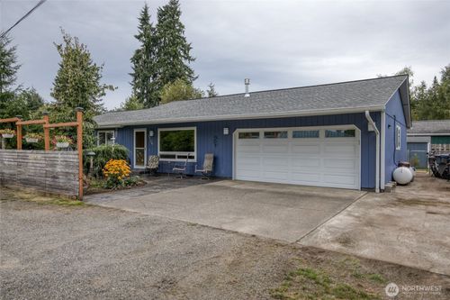 1104 E Fairview Ln, Montesano, WA, 98563-2036 | Card Image