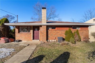 1040 Greenlawn Dr, House other with 3 bedrooms, 2 bathrooms and 2 parking in Green Tree PA | Image 1