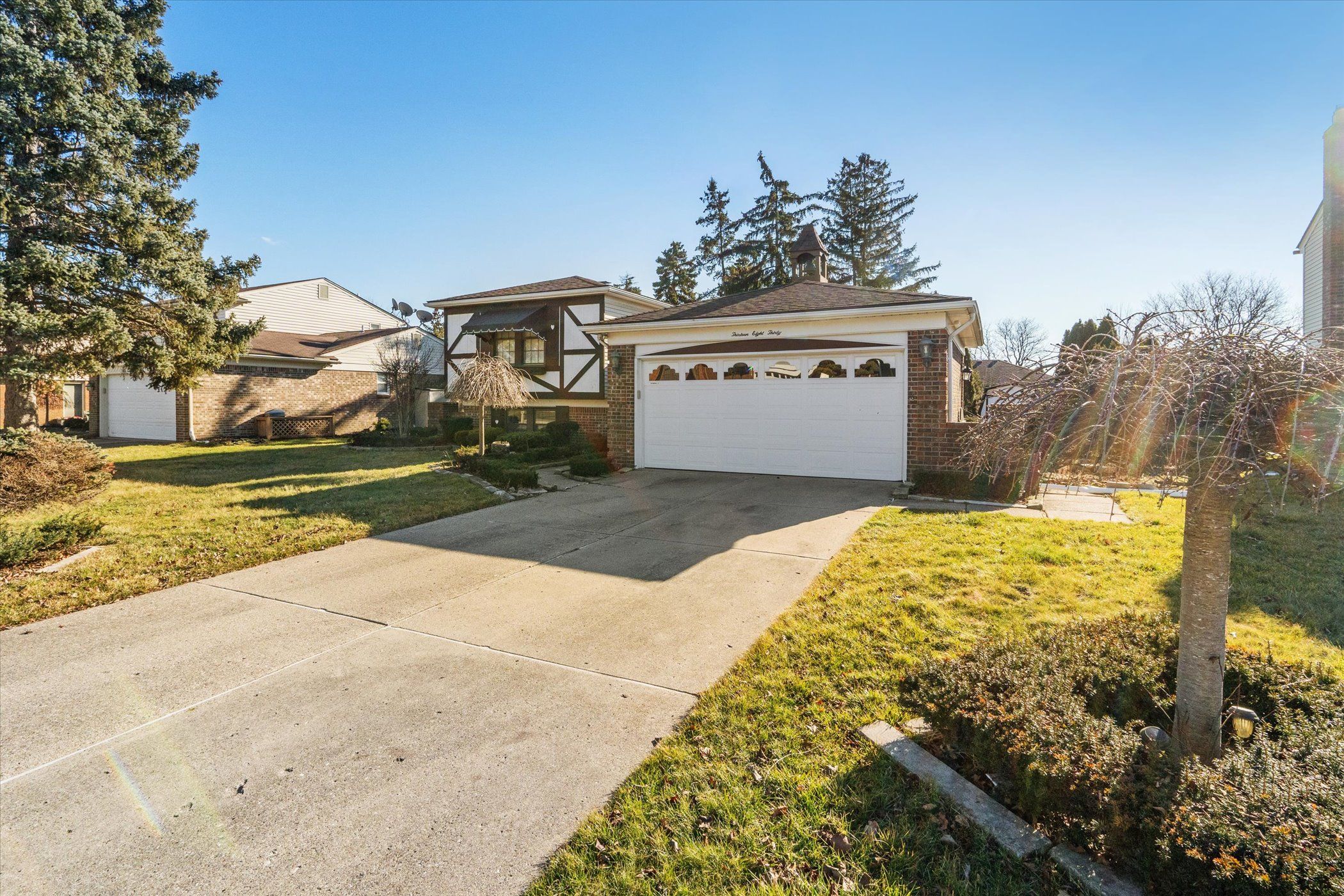 Bathgate Dr, Sterling Heights, MI 48312