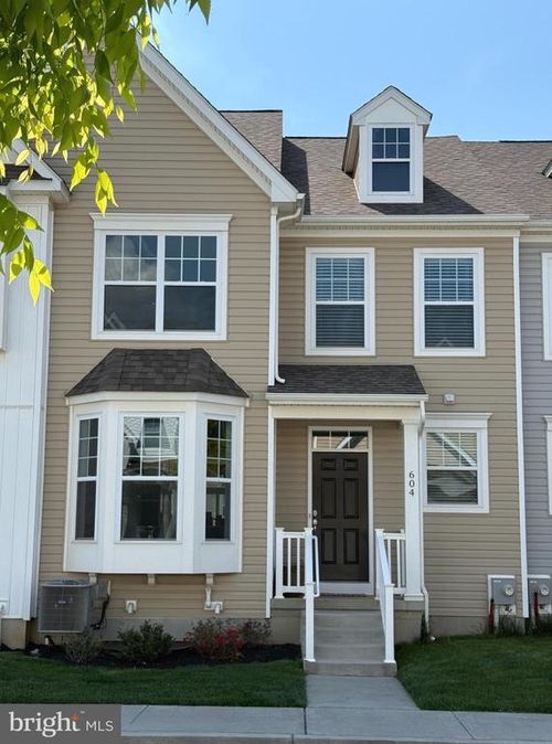 604 Albion Pl, DOWNINGTOWN, PA, 19335-3179 | Card Image