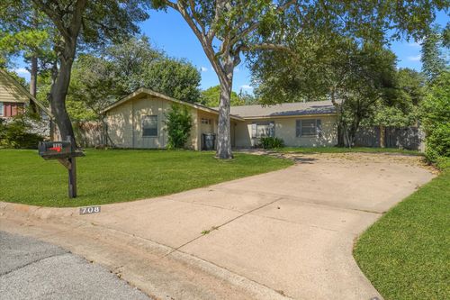 708 Bowen Ct, Arlington, TX, 76012-4809 | Card Image