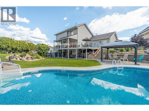 5896 Fairview Pl, Oliver, BC, V0H1T1 | Card Image