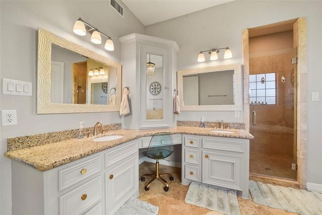 27603 Siandra Creek Ln, House other with 5 bedrooms, 5 bathrooms and 3 parking in Spring TX | Image 27