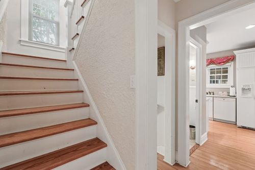 335 E Liberty Street, Barrington, IL, 60010 | Card Image